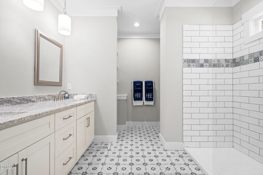 PRIMARY EN SUITE