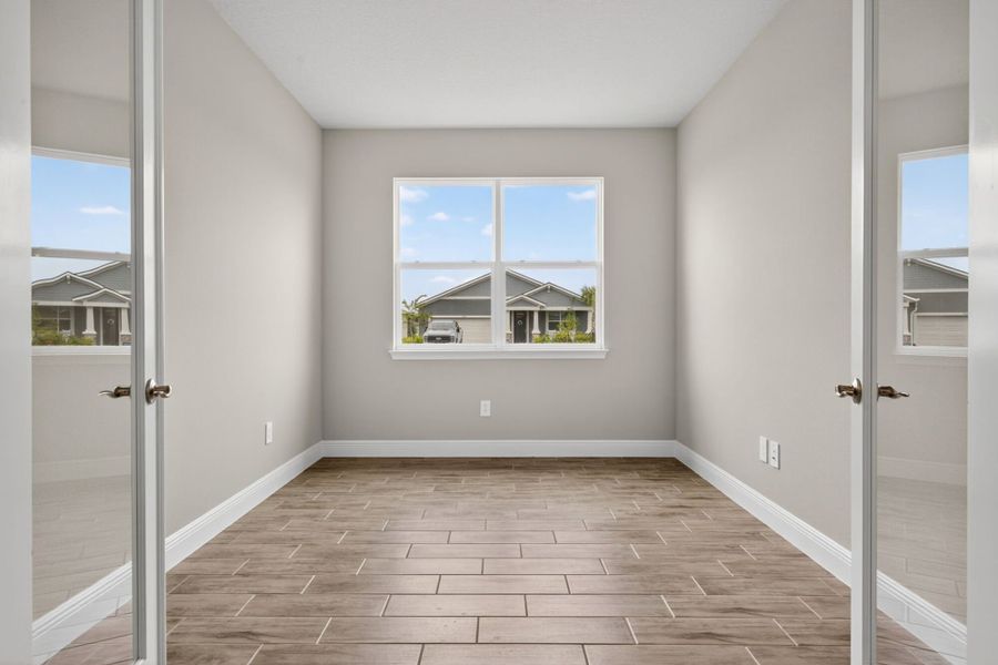 Image 16 of a home in Windwater.