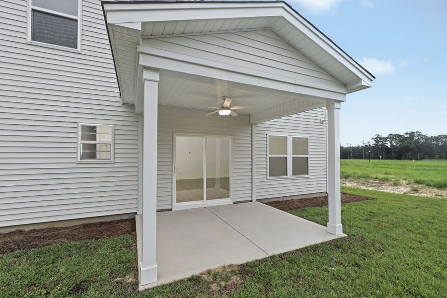 Exterior details and patio area of a home in Jordan Grove, Conway (Image 28).