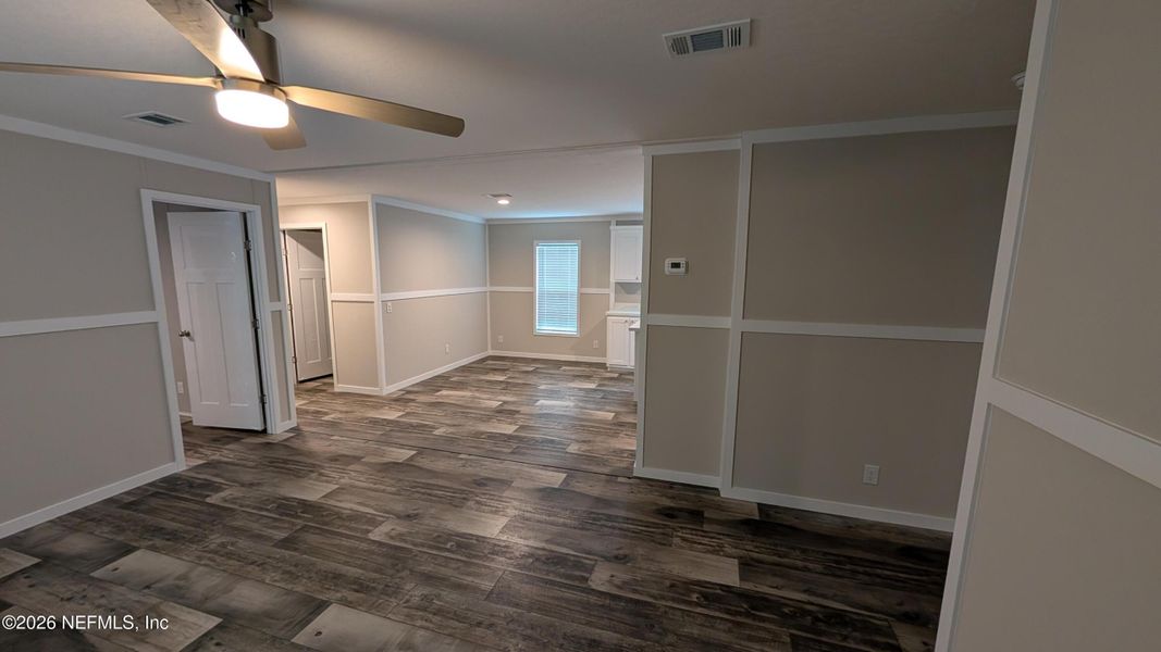 Spacious, unfurnished interior of a new home in , Callahan (Image 17).