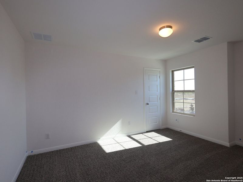 Spacious, unfurnished interior of a new home in Paloma Park, Converse (Image 32). Spacious, unfurnished interior of a new home in Paloma Park, Converse (Image 32).