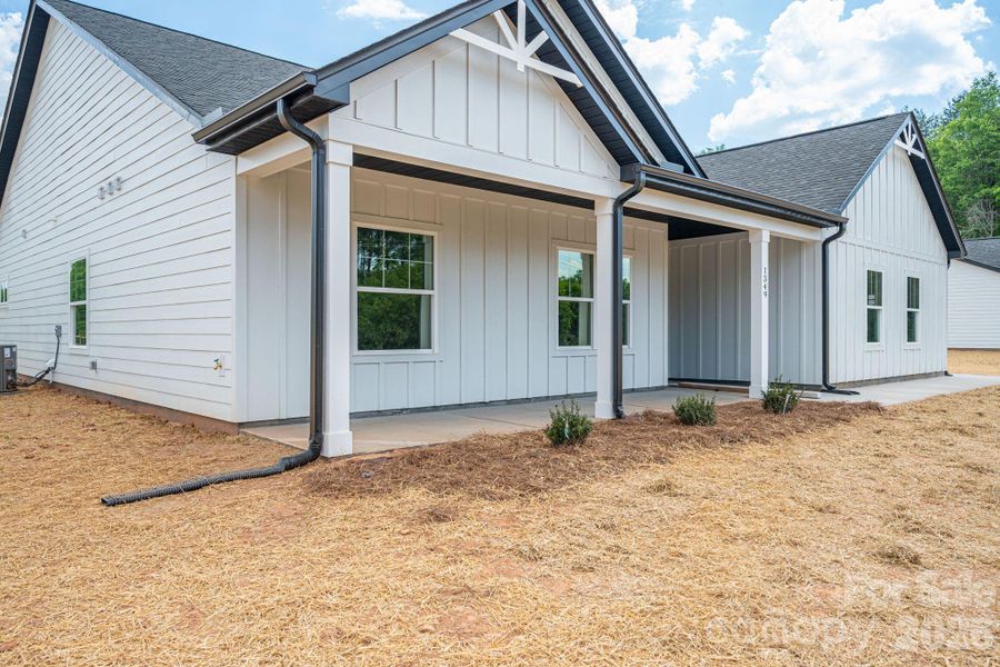 Exterior details and patio area of a home in , Maiden (Image 23).