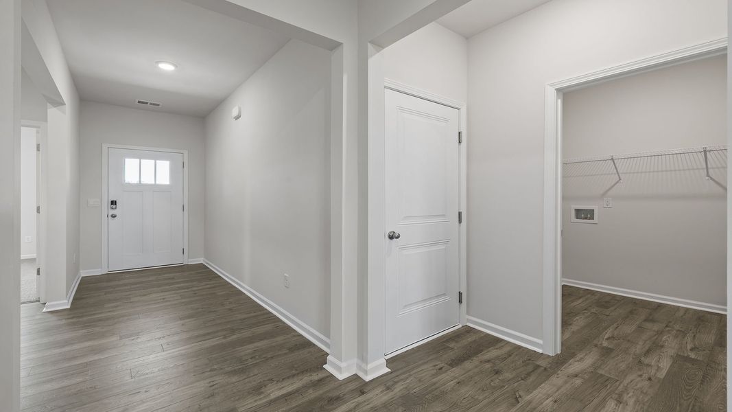 Spacious, unfurnished interior of a new home in Spring Ridge, Anderson (Image 18).
