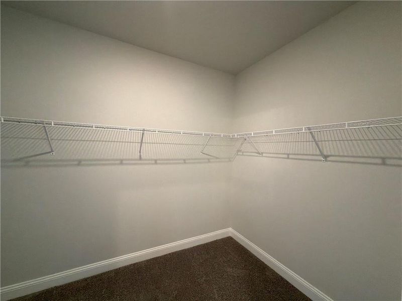 Spacious, unfurnished interior of a new home in Tuscany Hills, Douglasville (Image 32).