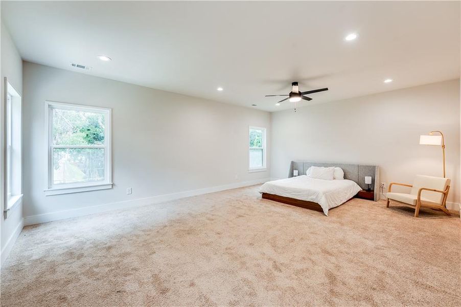 Spacious, unfurnished interior of a new home in , Atlanta (Image 38).