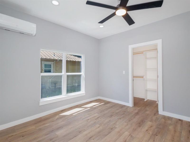 Spacious, unfurnished interior of a new home in , Brownwood (Image 12).