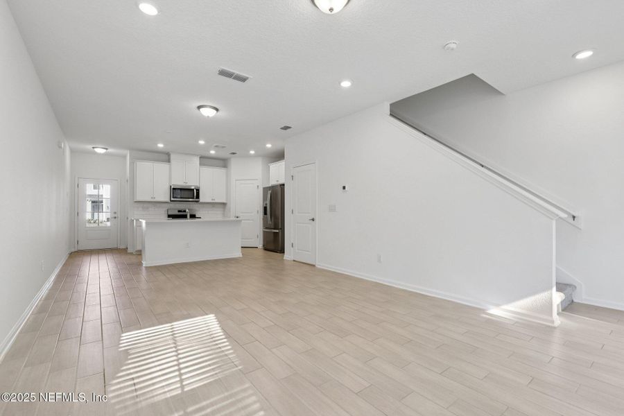 Spacious, unfurnished interior of a new home in Brandon Lakes at Silver Landing, St. Augustine (Image 18).
