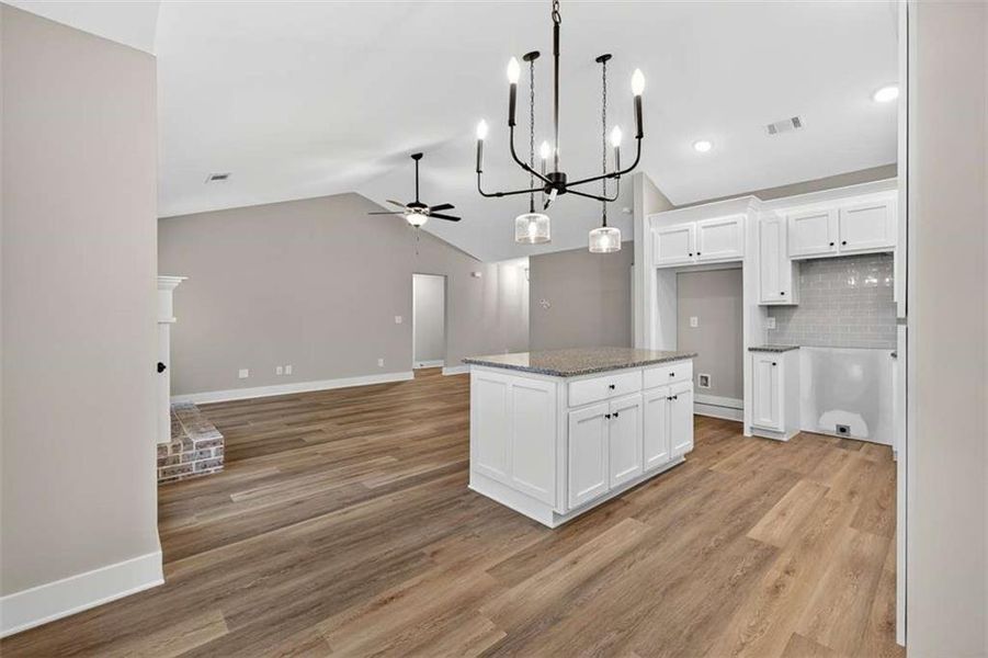 Spacious, unfurnished interior of a new home in , Athens (Image 28).