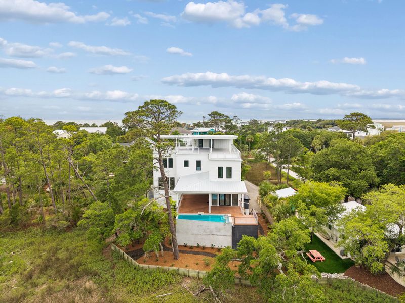 Image 92 of a home in .