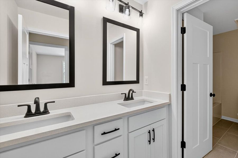 Image 44 of a home in Collier Grove.