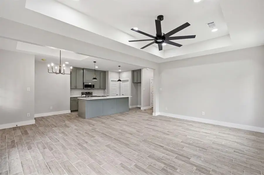 Spacious, unfurnished interior of a new home in , Ennis (Image 18).