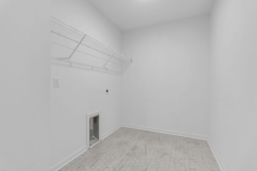 Spacious, unfurnished interior of a new home in Homecoming, Ravenel (Image 26).
