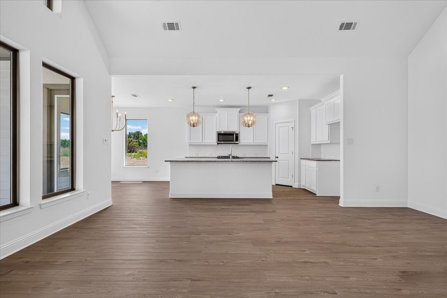 Spacious, unfurnished interior of a new home in Monarch Manor, Poolville (Image 39).