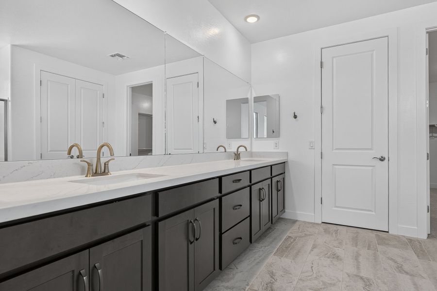 Furnished interior view inside a new home in The Grove at El Cidro, Goodyear (Image 16).