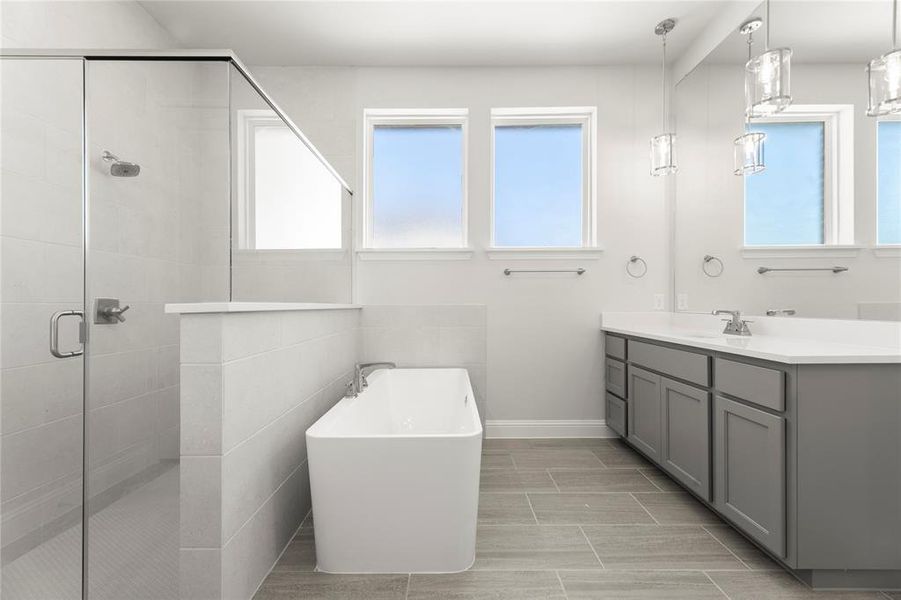 21. 2228 Euclid - Bath (2) 21. 2228 Euclid - Bath (2)