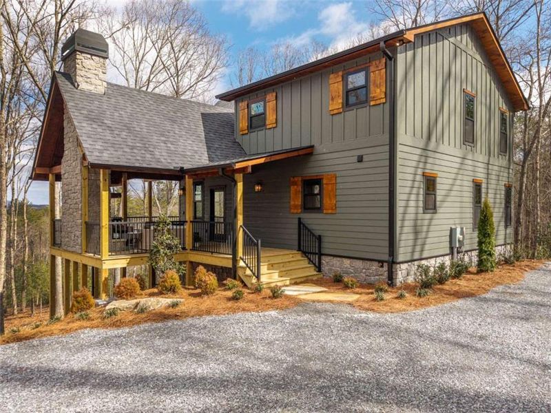 Exterior details and patio area of a home in , Blue Ridge (Image 28).