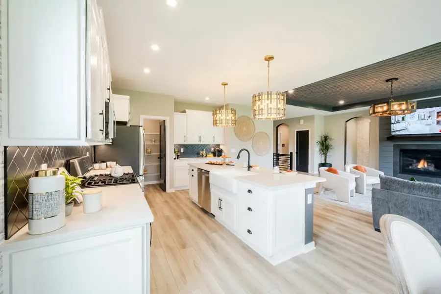 Representative furnished interior of a home built from the Calvin by Fischer Homes in Pickens Bluff, Hiram (Image 38).