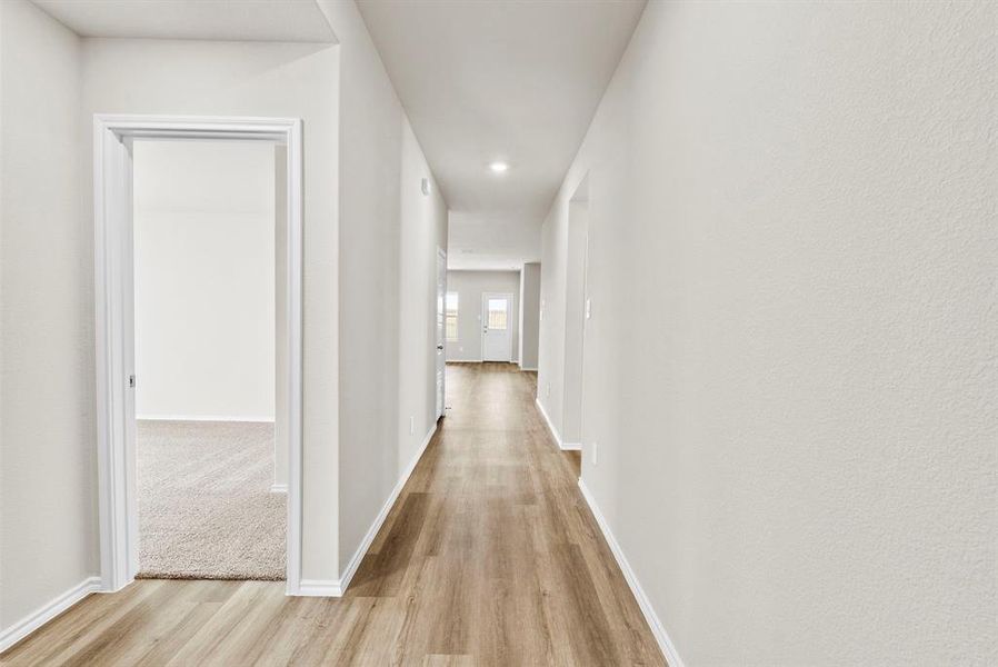 Spacious, unfurnished interior of a new home in Sunnycreek, Crowley (Image 16).