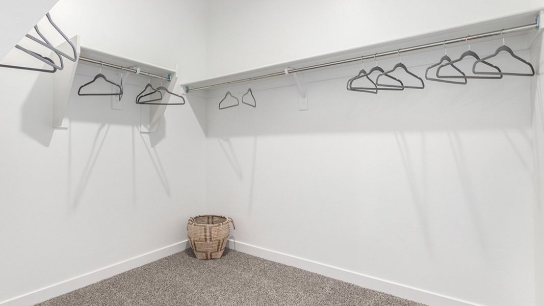 Spacious, unfurnished interior of a new home in Saguaro Bloom, Marana (Image 19).