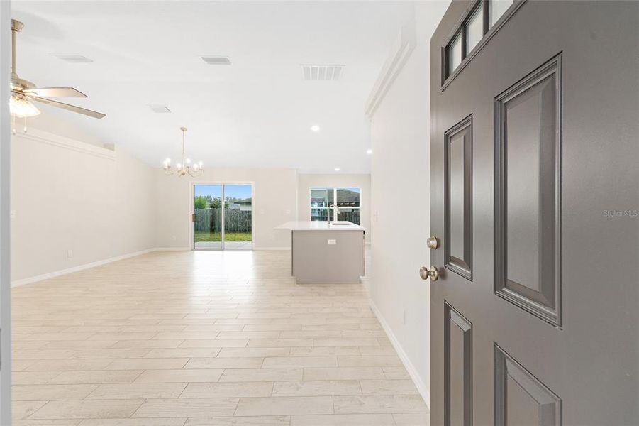 Spacious, unfurnished interior of a new home in , Belleview (Image 34).