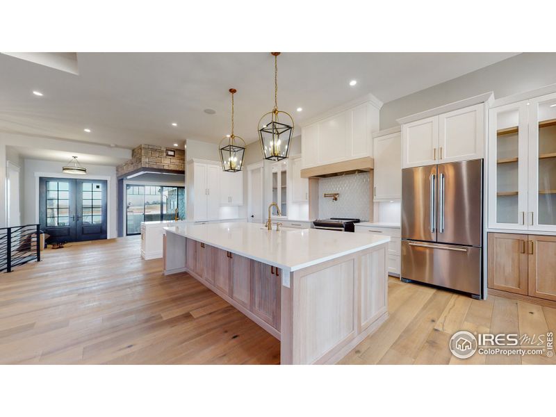 White cabinets with brushed gold hardware!