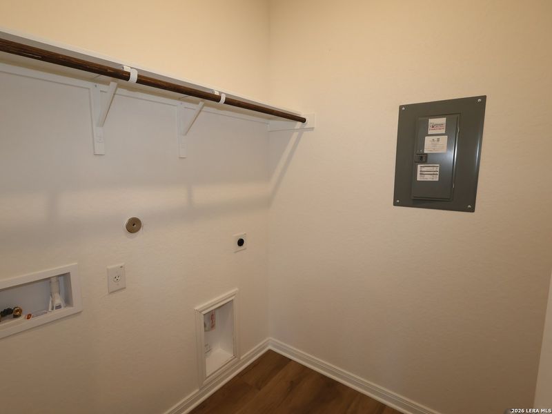 Spacious, unfurnished interior of a new home in Park Place, New Braunfels (Image 18). Spacious, unfurnished interior of a new home in Park Place, New Braunfels (Image 18).