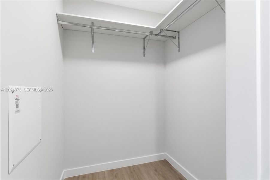 Spacious, unfurnished interior of a new home in , Miami (Image 32).