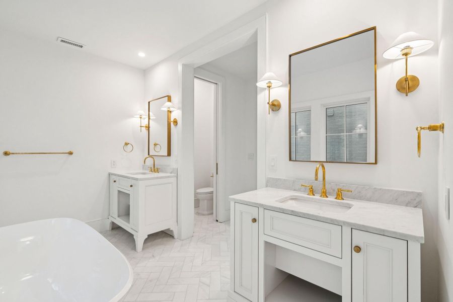 Furnished interior view inside a new home in , Charleston (Image 15).