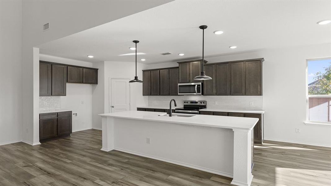 3401 Western - Kitchen (2)