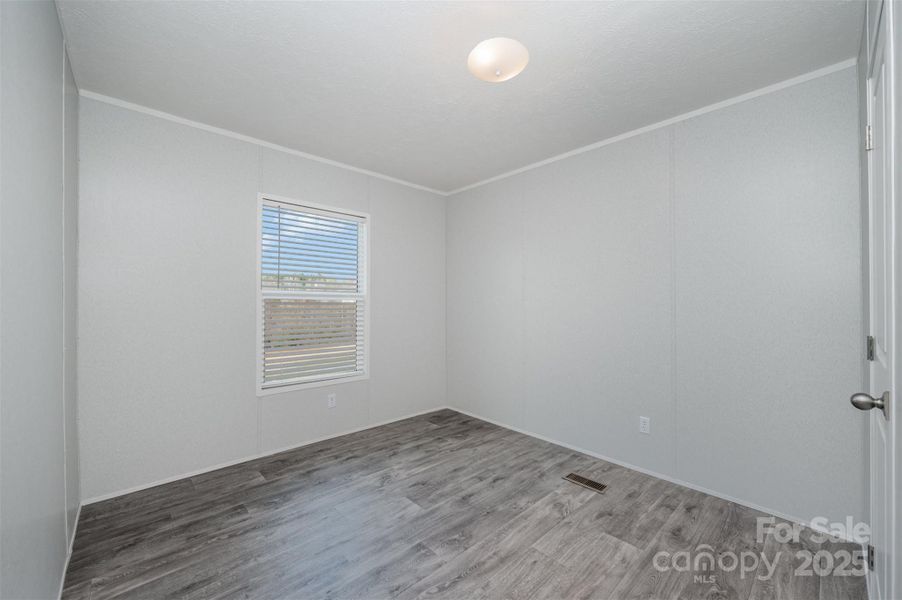 Spacious, unfurnished interior of a new home in , Shelby (Image 23).