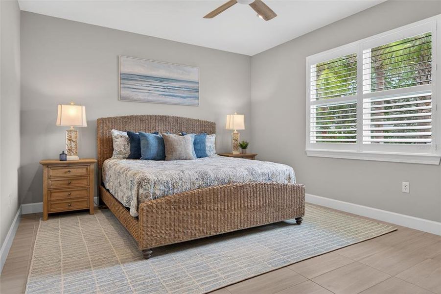 Furnished interior view inside a new home in , Englewood (Image 40).