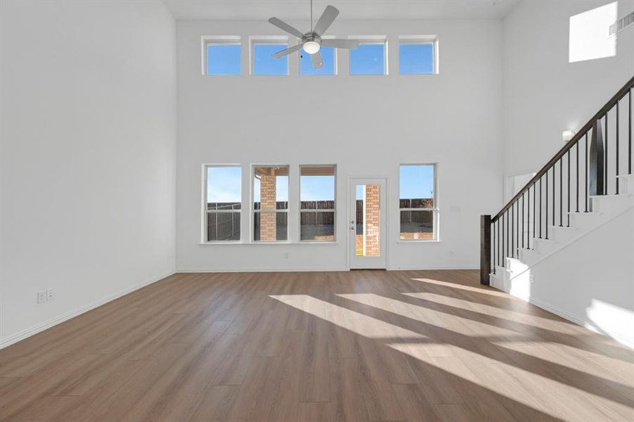 Spacious, unfurnished interior of a new home in Lily Creek at Sutton Fields, Aubrey (Image 26).