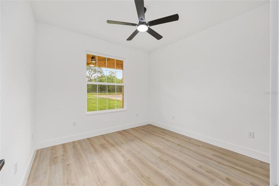 Spacious, unfurnished interior of a new home in , Dunnellon (Image 12).