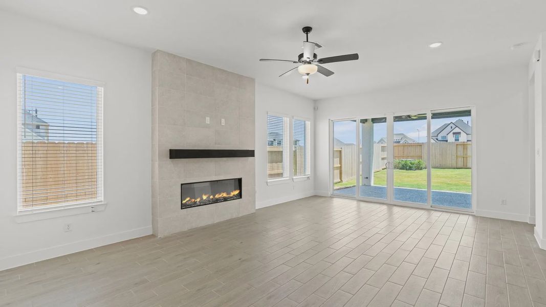 Spacious, unfurnished interior of a new home in Attwater 55s, Waller (Image 14).