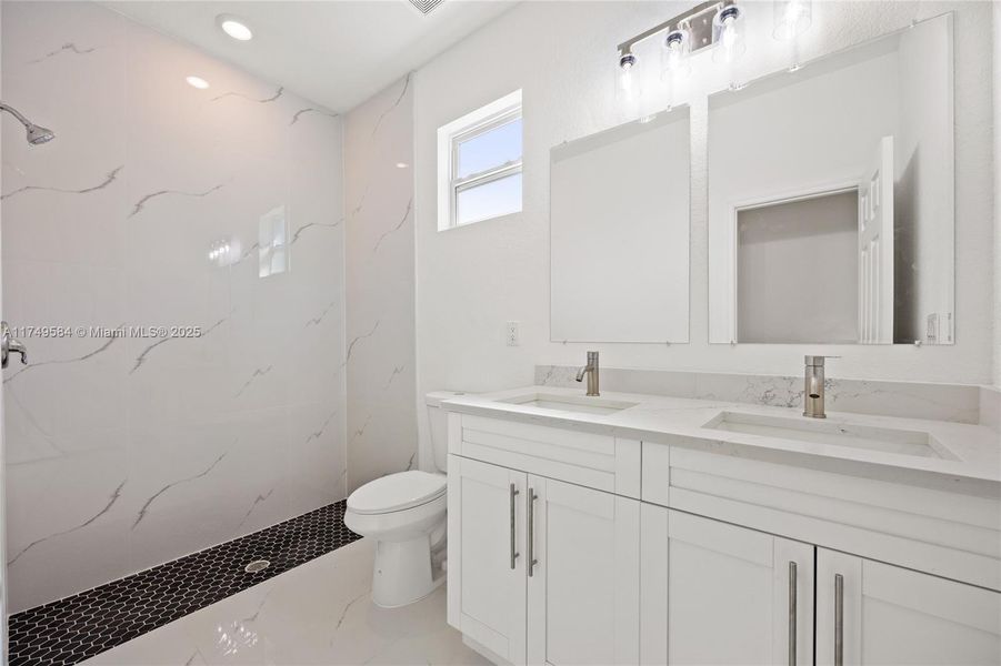 Furnished interior view inside a new home in , Lehigh Acres (Image 10).