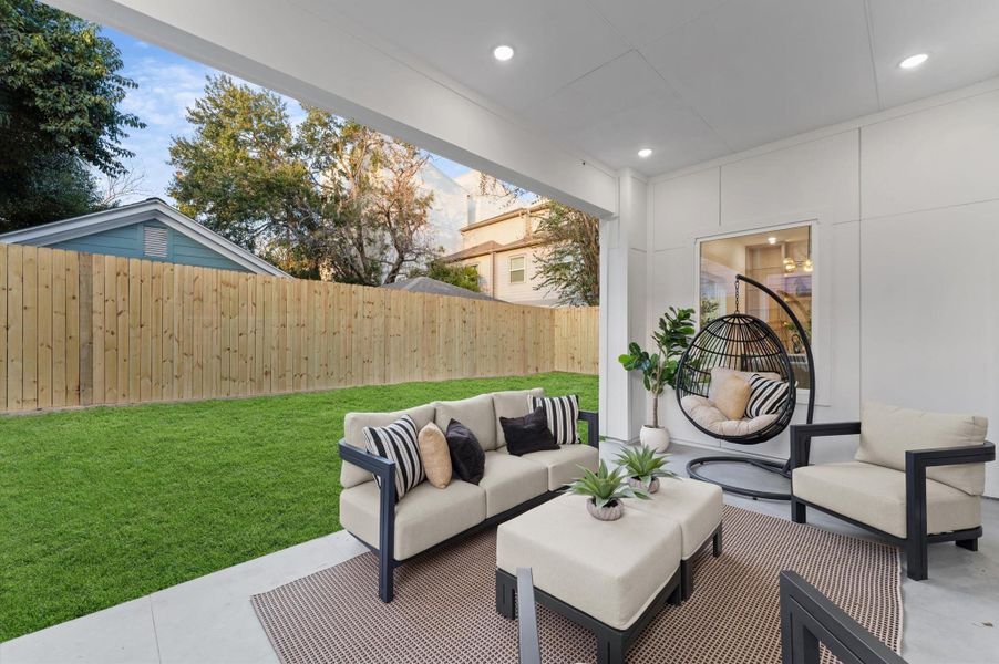 Exterior details and patio area of a home in , Houston (Image 26).