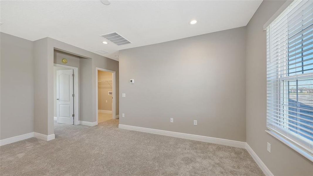 Spacious, unfurnished interior of a new home in Wildleaf, Parrish (Image 22).