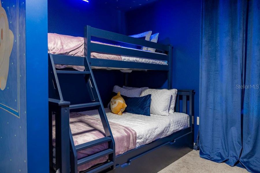 Furnished interior view inside a new home in , Clermont (Image 64).