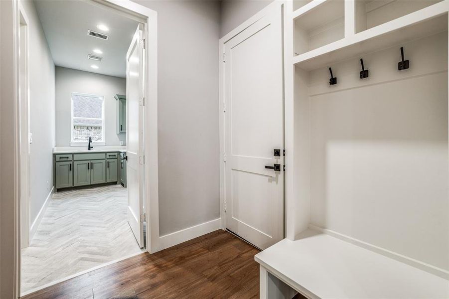 Furnished interior view inside a new home in , Tyler (Image 14).