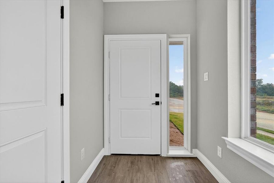 Spacious, unfurnished interior of a new home in , Grand Prairie (Image 33).