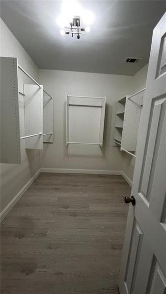 Spacious, unfurnished interior of a new home in , Riverdale (Image 11).