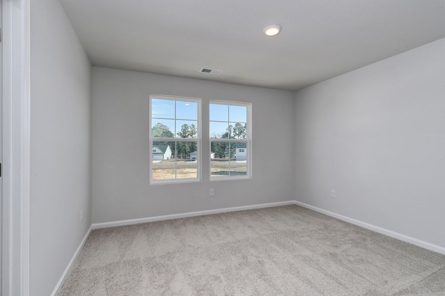 Spacious, unfurnished interior of a new home in Hainer Place, Conway (Image 33).