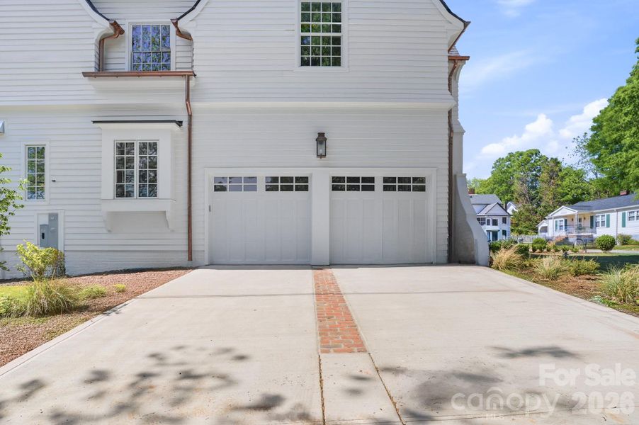Exterior details and patio area of a home in , Davidson (Image 26).