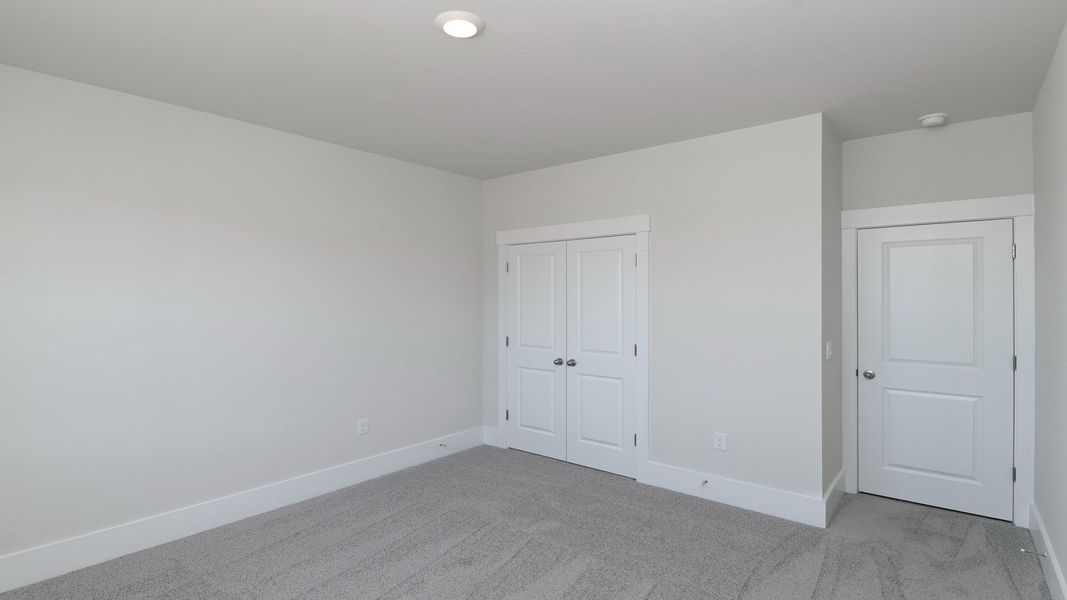 Spacious, unfurnished interior of a new home in Cross Creek, Lexington (Image 28). Spacious, unfurnished interior of a new home in Cross Creek, Lexington (Image 28).