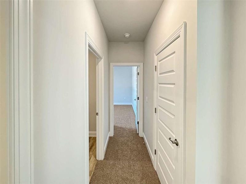 Spacious, unfurnished interior of a new home in Tuscany Hills, Douglasville (Image 11).