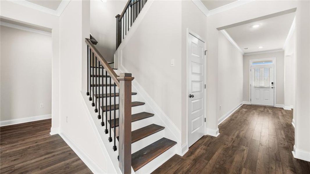 Spacious, unfurnished interior of a new home in Westland, Bogart (Image 35).