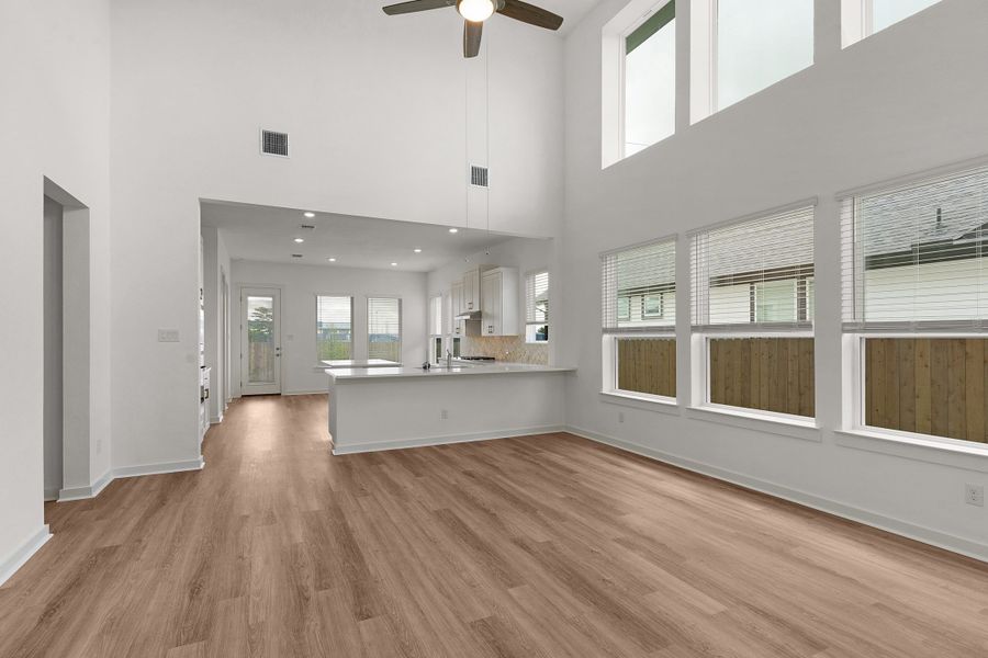 Spacious, unfurnished interior of a new home in Nolina, Georgetown (Image 97).
