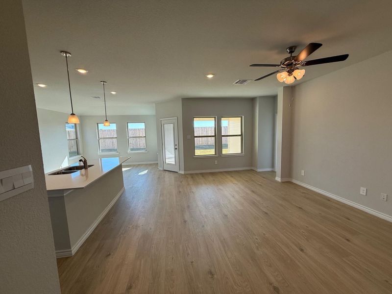 Spacious, unfurnished interior of a new home in Southern Pointe, College Station (Image 11). Spacious, unfurnished interior of a new home in Southern Pointe, College Station (Image 11).