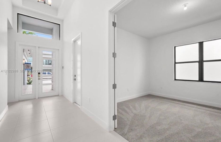 Spacious, unfurnished interior of a new home in , Boca Raton (Image 41).