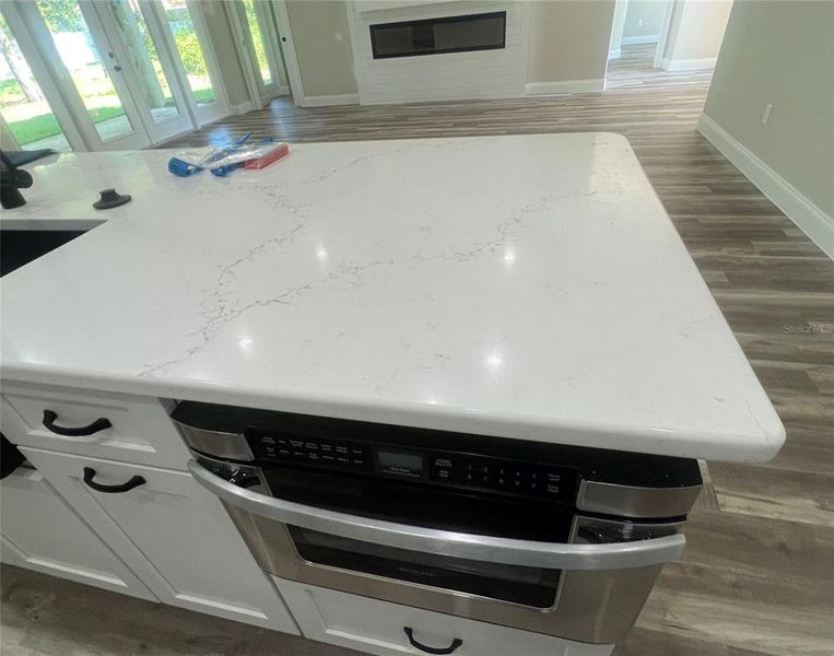 QUARTZ COUNTER TOPS!